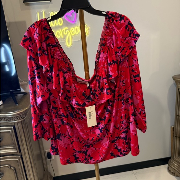 Leota Tops - Leota Red and Black Ruffled 3/4 Sleeve Blouse